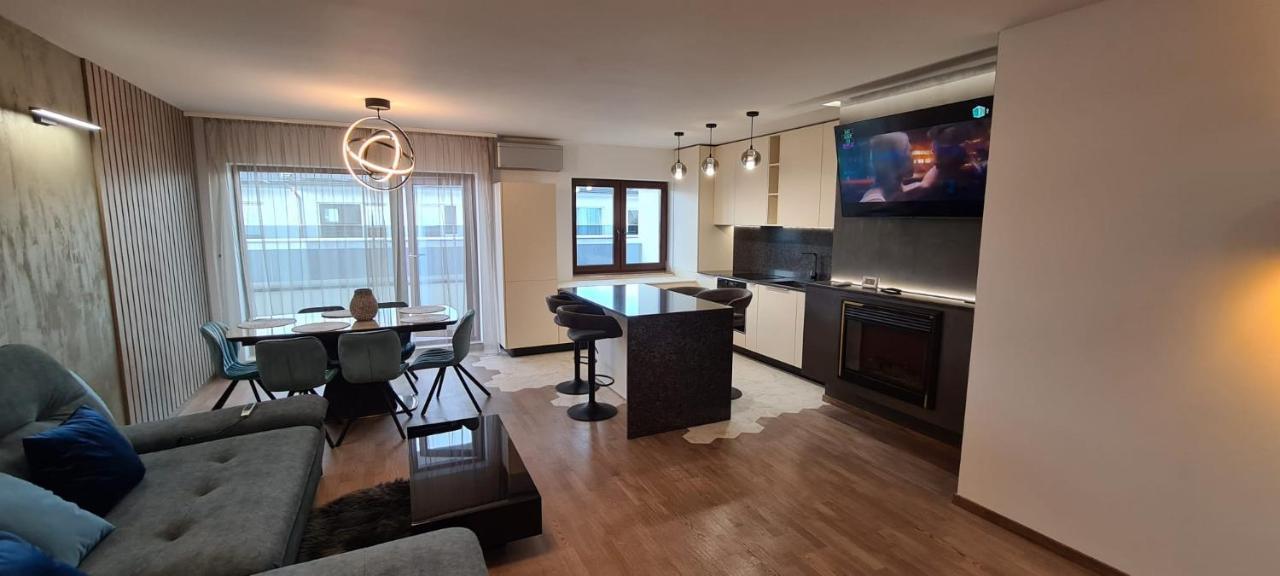 Ferienwohnung Penthouse De Lux Andre Hermannstadt Exterior foto